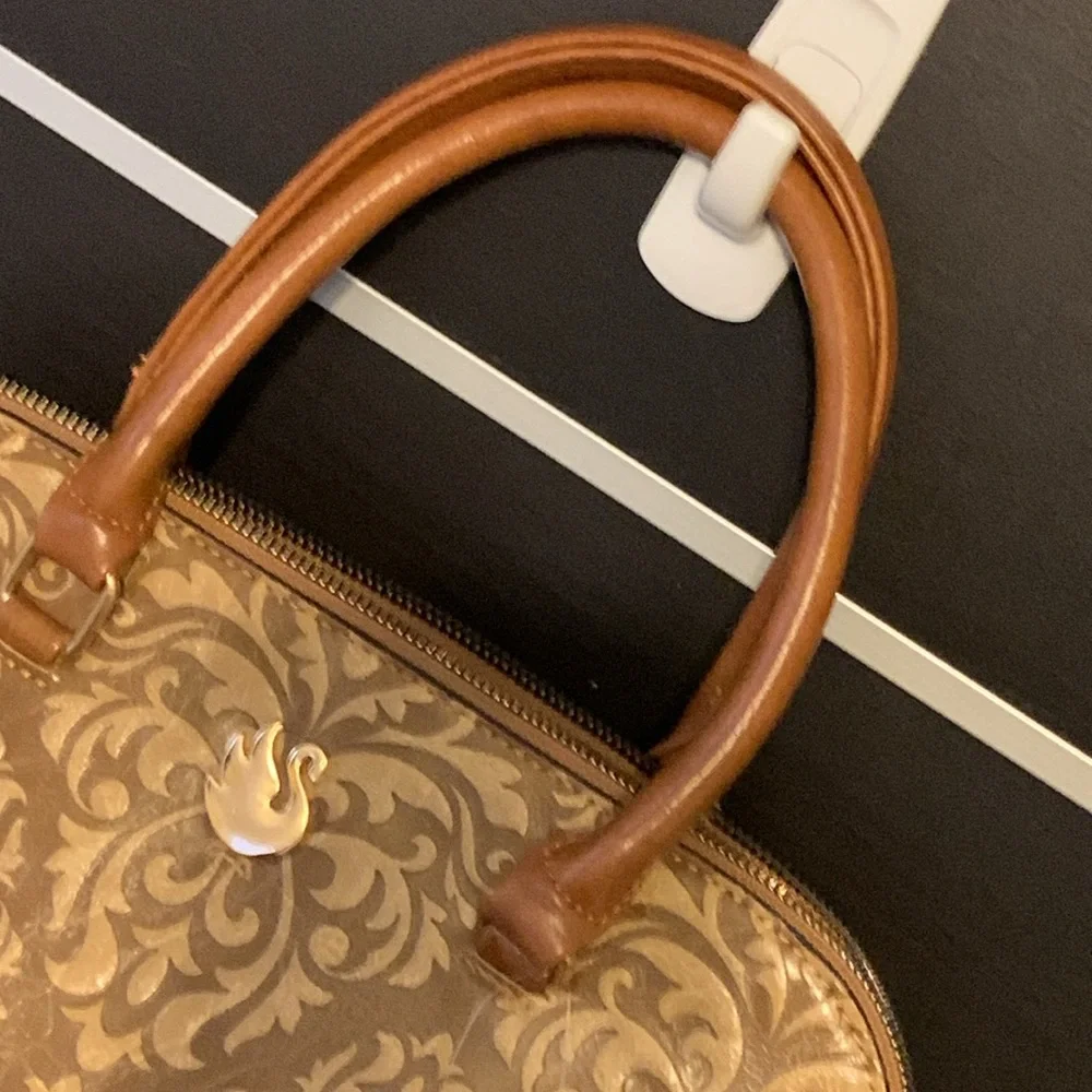 Gloria Vanderbilt Tan Dome Satchel
